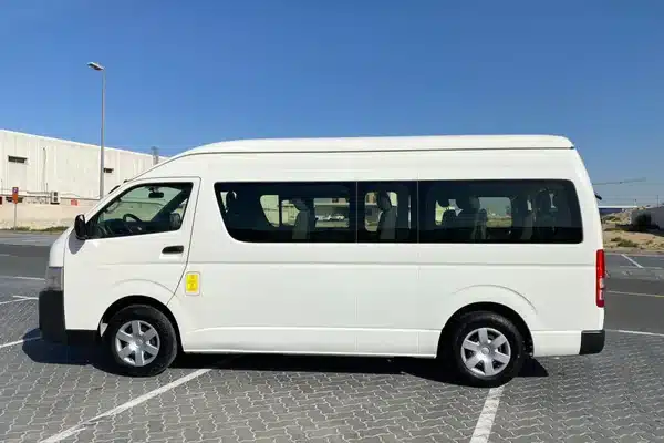 Toyota_Hiace-13-Seater_2018_19299_19299_12260782430-2_small